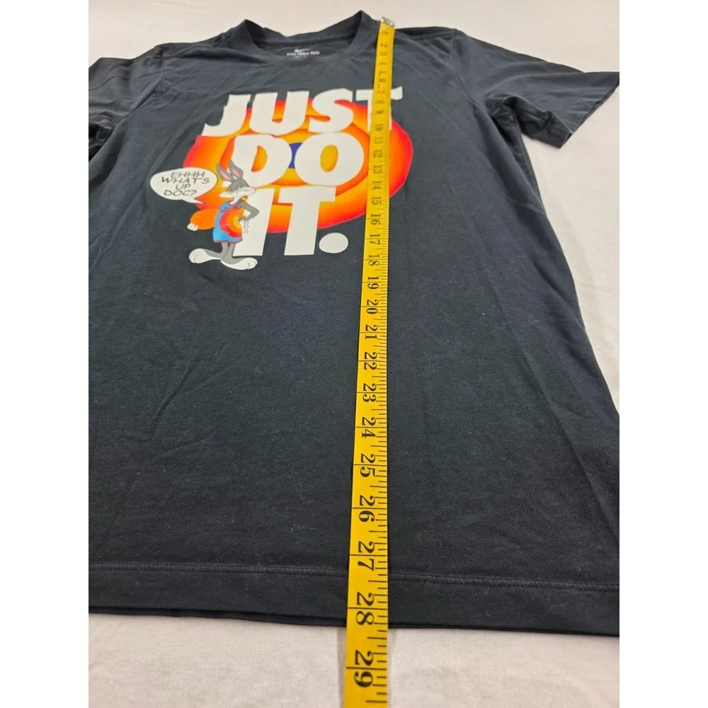 Nike Space Jam Bugs Bunny Tune Squad Whats Up Doc Just‎ Do It T-Shirt M